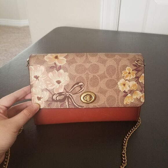 Coach Crossbody Bag  - Picture 1 of 10